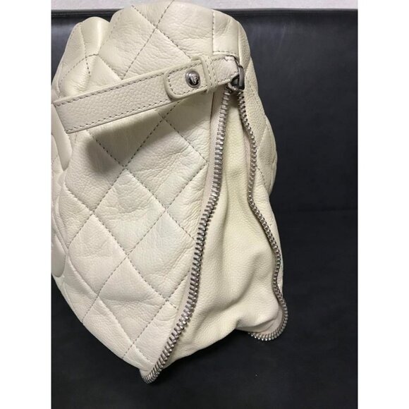 Authentic CHANEL Classic Timeless Caviar Expandable Tote Quilted Leather Bag CC - Picture 8 of 16